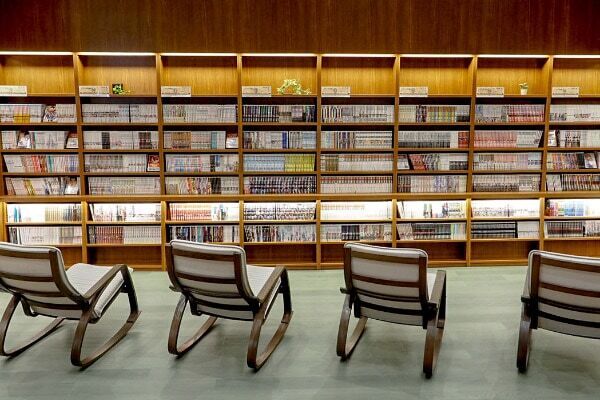 愛知県に新たな癒やしスポット誕生。約1万2,000冊の漫画が読み放題の温浴施設「みかんの湯」がオープン！
