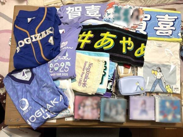 推しグッズが手放せない……。都内1K一人暮らしOLが“汚部屋”を卒業した方法
