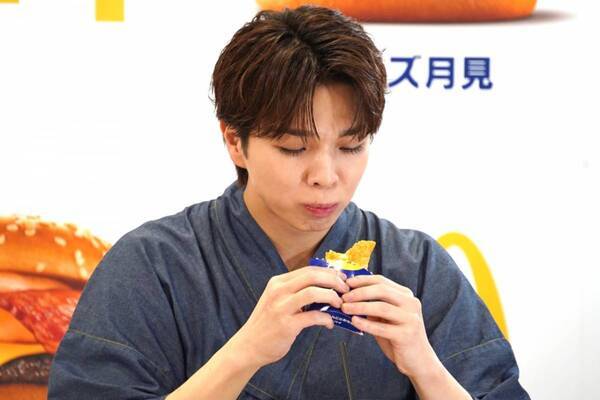 「心にじゅわ〜っと沁みる」M!LK塩﨑太智・=LOVE佐々木舞香が新「月見」シリーズを全力実食＆全力ジェスチャー！