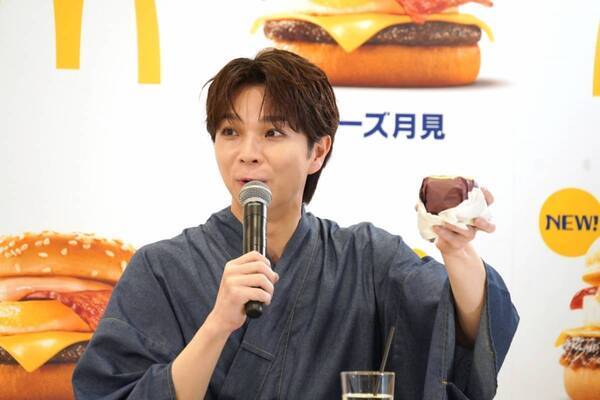 「心にじゅわ〜っと沁みる」M!LK塩﨑太智・=LOVE佐々木舞香が新「月見」シリーズを全力実食＆全力ジェスチャー！