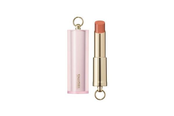 櫻坂46・守屋麗奈の多幸感フェイスの秘密。SNIDEL BEAUTY、ベスコス受賞アイテムを使用したメイクレシピ公開