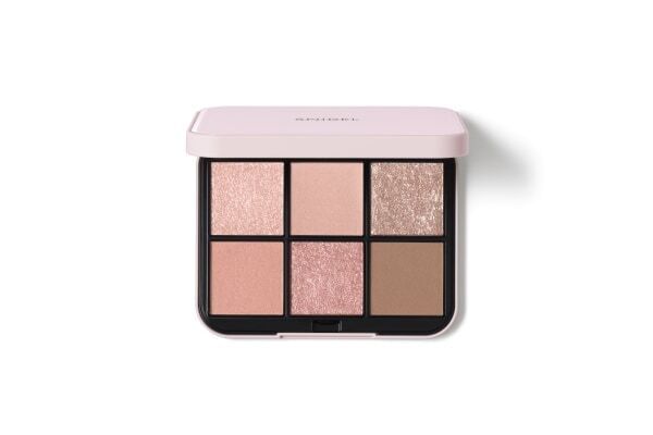 櫻坂46・守屋麗奈の多幸感フェイスの秘密。SNIDEL BEAUTY、ベスコス受賞アイテムを使用したメイクレシピ公開
