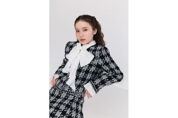 櫻坂46・守屋麗奈の多幸感フェイスの秘密。SNIDEL BEAUTY、ベスコス受賞アイテムを使用したメイクレシピ公開