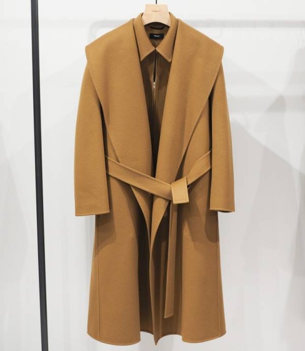 【展示会レポ】秋冬の仕事服はTheoryに決まり。美シルエットがかなう秋冬アイテム7選