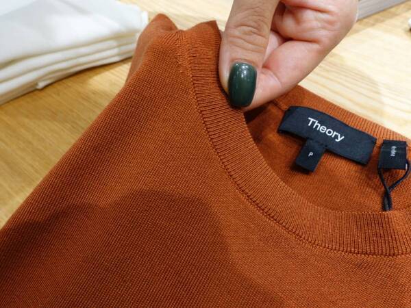 この秋、何着る？　新たに誕生した「Theory 自由が丘店」で出会う、上質な秋のワードローブ3選