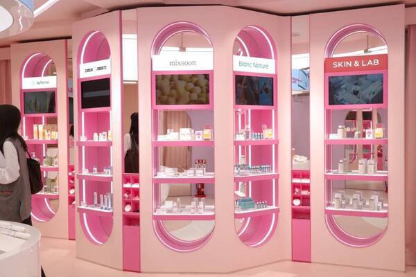 コスメを試してサンプルもGETできる!?　Qoo10体験型施設「SAMPLE HOUSE」に行ってみた
