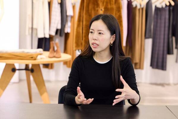 Theoryの社員が何枚も買うニットとは？　名品「Regal Wool」の魅力を徹底解剖