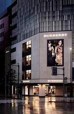 「バーバリー(BURBERRY)」国内最大級の路面店が新宿三丁目にオープン!店舗限定アイテムも販売