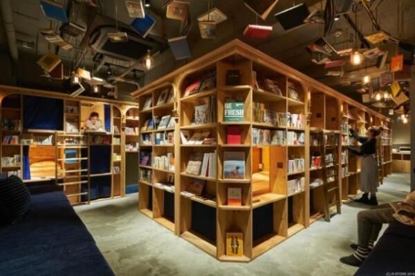 ビールも飲める、泊まれる本屋「BOOK AND BED TOKYO 京都店」が祇園にオープン