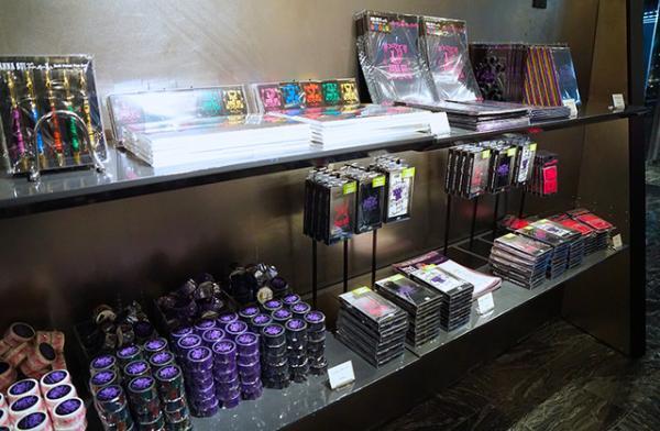 アナスイとセーラームーンがコラボ。伊勢丹新宿でポップアップイベント開催