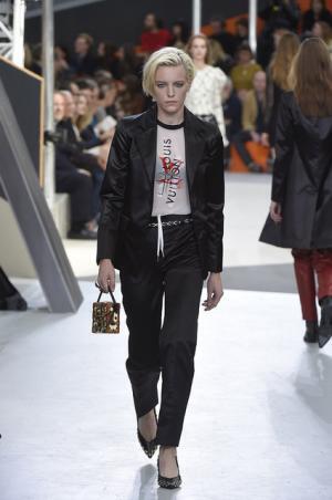 過去から未来へ続くルイ・ヴィトン【2015-16秋冬ウィメンズ】