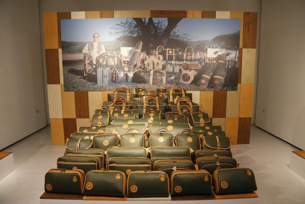 50周年のハンティング・ワールドが高島屋でポップアップストア。グローブ・トロッターやディズニーとのコラボなど登場