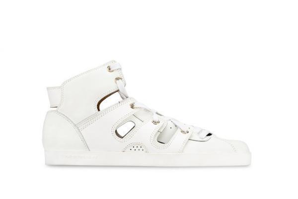 グラディエーター風で軽やか。エンポリオアルマーニのハイカットスニーカー【Today's item】