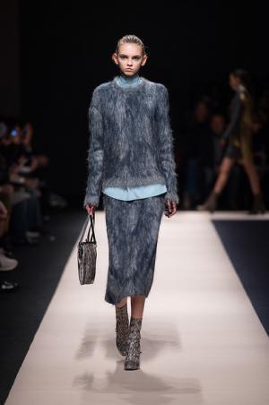 イタリアの色気をハイライトしたN°21のストーリー【2015-16秋冬ウィメンズ】