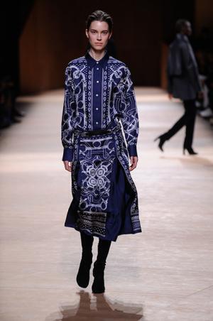 新生エルメス、ナデージュが作るエフォートレスな乗馬ワールド【15-16AWウィメンズ】