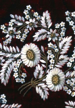 オートクチュール、祇園祭など彩る刺繍にフォーカス、世界各地の衣装集めた展覧会