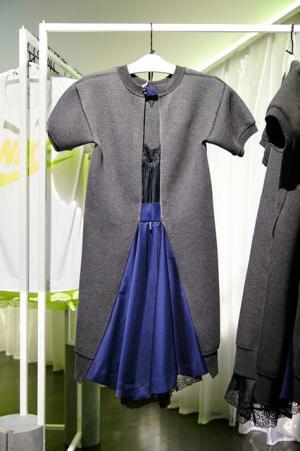 ナイキ、発売に先駆けサカイとのコラボ第1弾の全ラインアップを公開