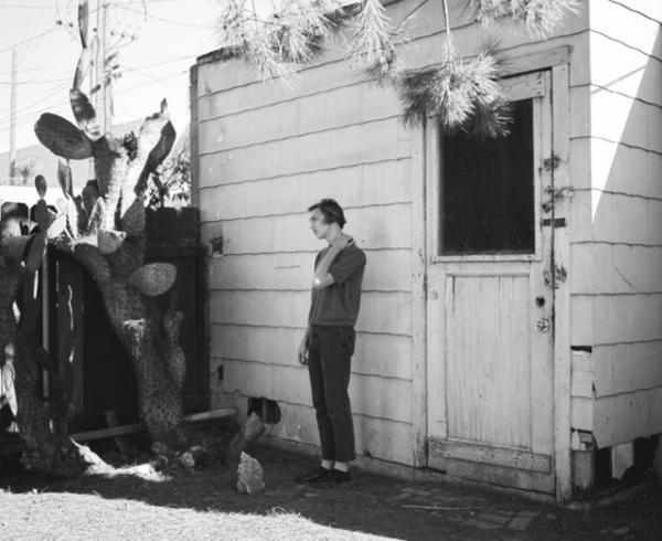 19歳でモデルからのブランドまでを手掛ける芸術家、ジュリアン・クリンスウィックスが初の海外個展