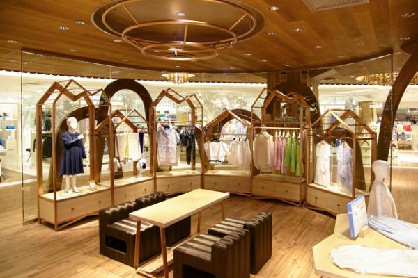 聖なる大麻布「麻世妙」でヨウジ、ミナ、mame、ケイタら伊勢丹限定アイテムを披露