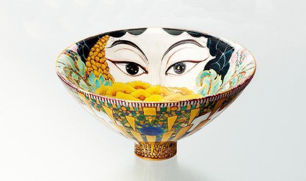 日本橋三越天女像の55歳記念、カニ缶や純金小判など限定アイテム登場