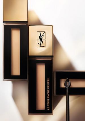 イヴ・サンローランの新ファンデがヒット。新発想のリキッドパウダー