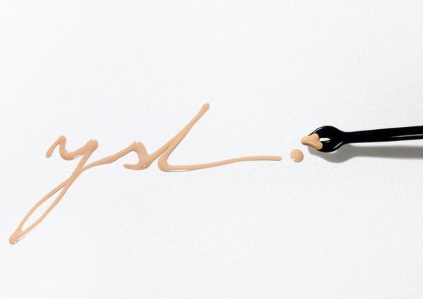 イヴ・サンローランの新ファンデがヒット。新発想のリキッドパウダー