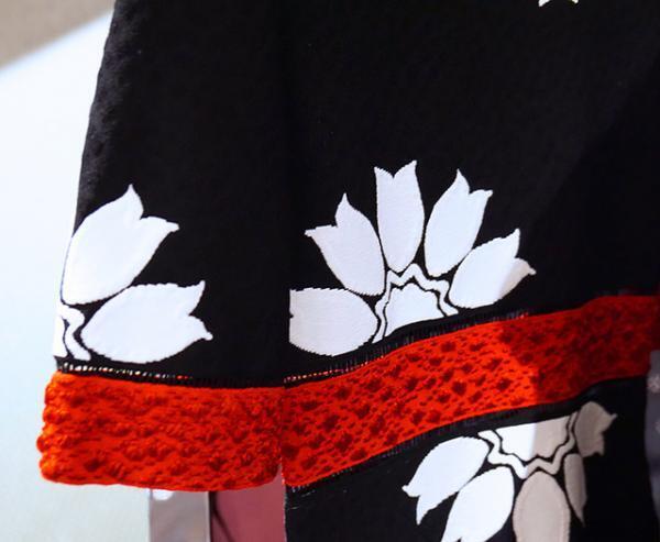 アレキサンダー・マックイーン、“桜・芸者世界”を新宿伊勢丹で表現。限定PADLOCKも