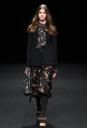 ビューティフルピープルの野生動物に包まるヴァージン【2015-16秋冬ウィメンズ】