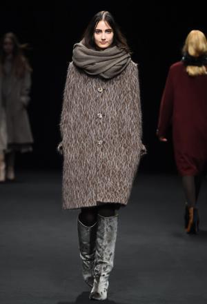 ビューティフルピープルの野生動物に包まるヴァージン【2015-16秋冬ウィメンズ】