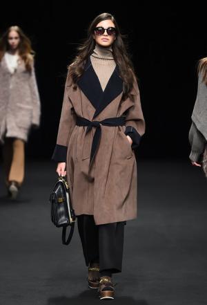 ビューティフルピープルの野生動物に包まるヴァージン【2015-16秋冬ウィメンズ】