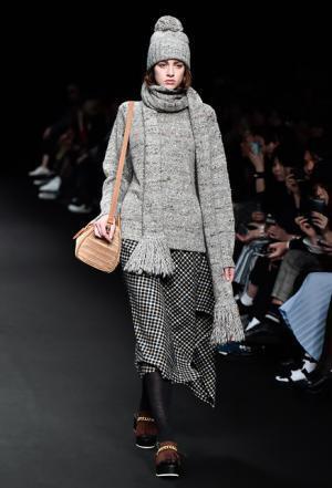 ビューティフルピープルの野生動物に包まるヴァージン【2015-16秋冬ウィメンズ】