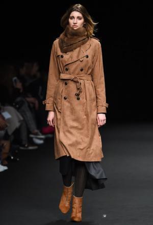 ビューティフルピープルの野生動物に包まるヴァージン【2015-16秋冬ウィメンズ】