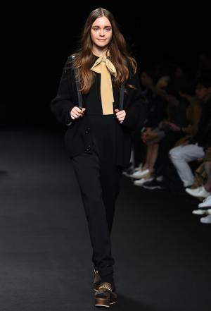 ビューティフルピープルの野生動物に包まるヴァージン【2015-16秋冬ウィメンズ】