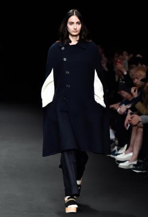 ビューティフルピープルの野生動物に包まるヴァージン【2015-16秋冬ウィメンズ】