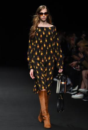 ビューティフルピープルの野生動物に包まるヴァージン【2015-16秋冬ウィメンズ】