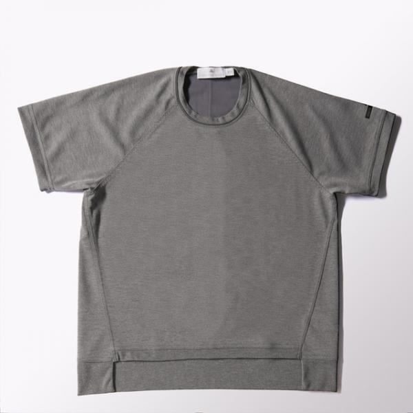 アディダスバイステラ・マッカートニーが10周年限定コレクションを展開