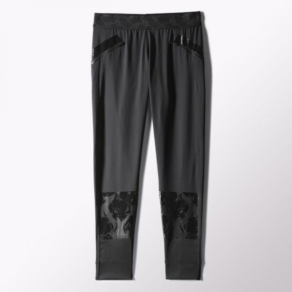 アディダスバイステラ・マッカートニーが10周年限定コレクションを展開