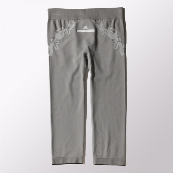 アディダスバイステラ・マッカートニーが10周年限定コレクションを展開