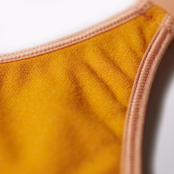 アディダスバイステラ・マッカートニーが10周年限定コレクションを展開