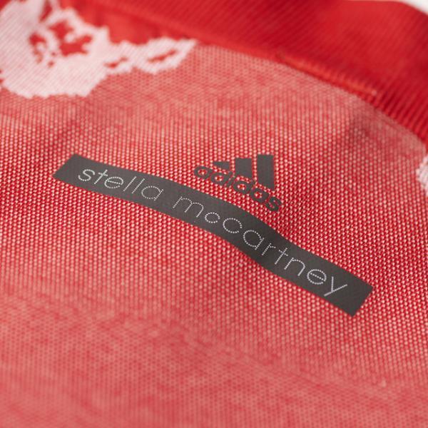 アディダスバイステラ・マッカートニーが10周年限定コレクションを展開