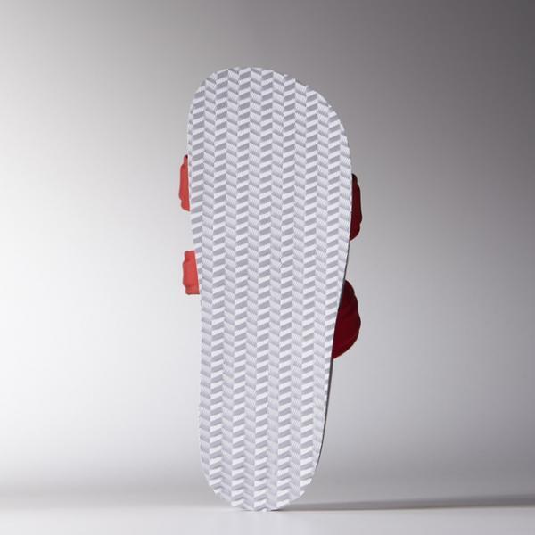 アディダスバイステラ・マッカートニーが10周年限定コレクションを展開