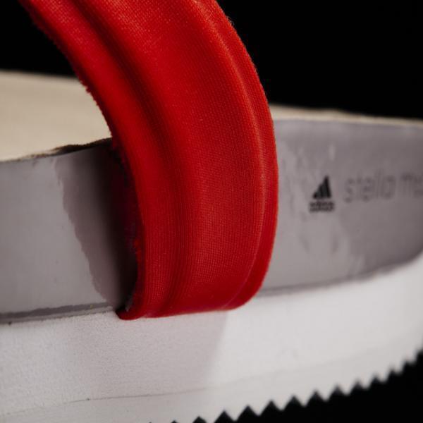 アディダスバイステラ・マッカートニーが10周年限定コレクションを展開