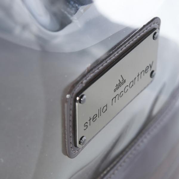 アディダスバイステラ・マッカートニーが10周年限定コレクションを展開