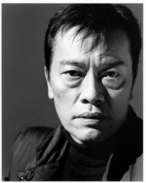 アラーキーが堺雅人、松田龍平、三宅一生ら男を激写。表参道ヒルズで裸ノ顔展