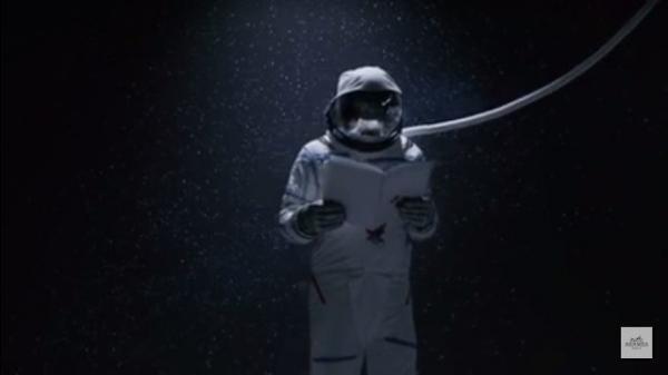 馬紳士と宇宙旅行する『エルメスの世界』の摩訶不思議なショートムービー