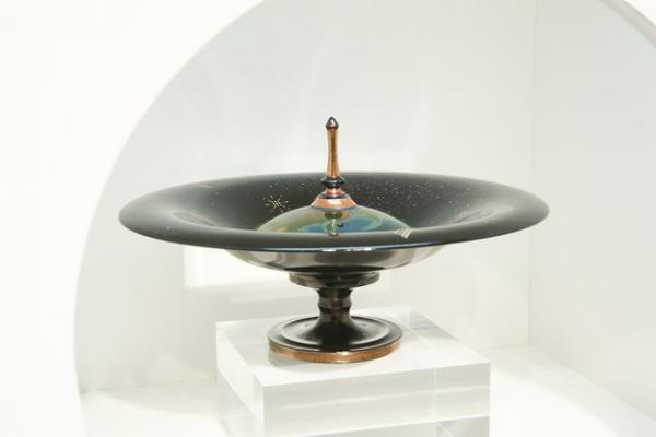 伊勢丹1階ステージを超絶技巧の漆と器がジャック