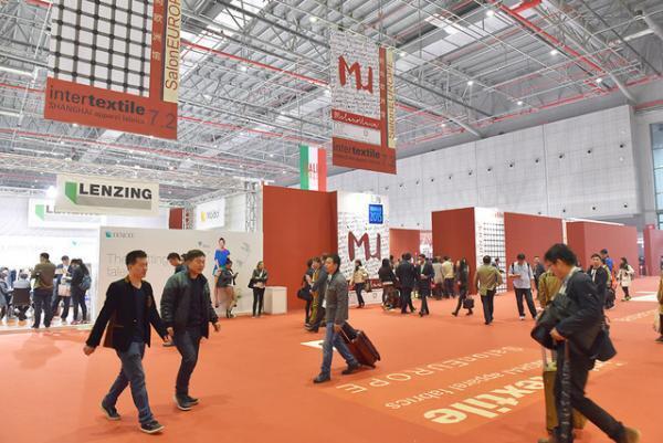 中国テキスタイル市場、エコとハイファッションへのトレンド継続【インターテキスタイル上海2015年春2/2】
