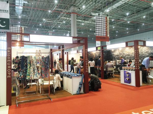 中国テキスタイル市場、エコとハイファッションへのトレンド継続【インターテキスタイル上海2015年春2/2】