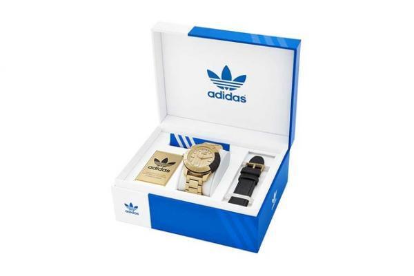 アディダス「スーパースター」が時計に。ゴールドモデルは世界500本限定