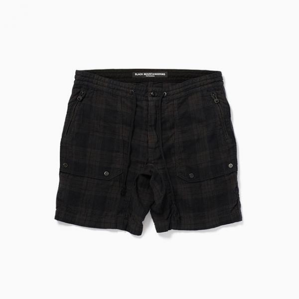 藤原ヒロシのプールが黒に。ハイクやホワイトマウンテニアリングも黒染め